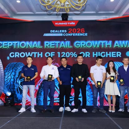 Phi Long Auto nhận giải Exceptional Retail Growth Award từ Kumho Tire